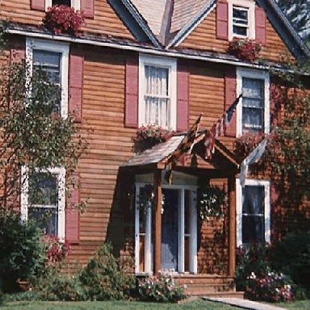 Chesapeake Inn Of Ленокс Экстерьер фото
